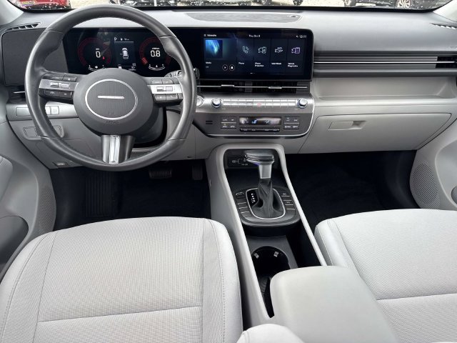 Used 2025 Hyundai Kona SEL FWD image 14