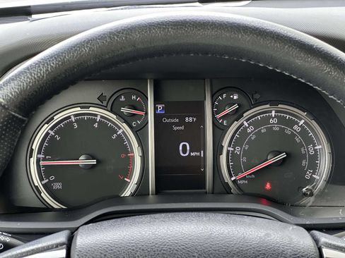 Used 2023 Toyota 4Runner TRD Off-Road Premium w/ Off Road Premium Plus Package AWD/4WD image 24