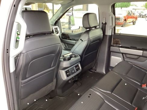 New 2025 Ford F250 Lariat w/ FX4 Off-Road Package image 35