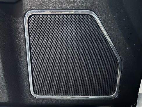 Used 2020 Ford F150 Lariat w/ Equipment Group 502A Luxury image 6