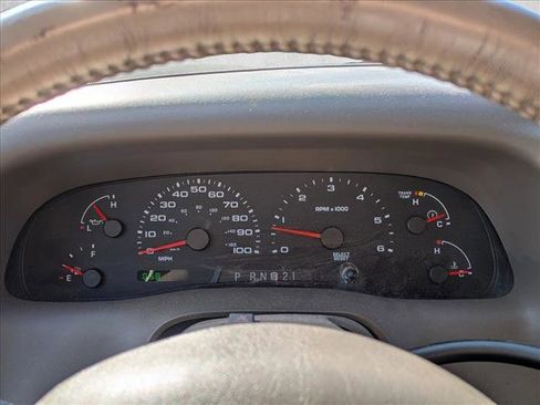 Used 2004 Ford F250 XL image 11