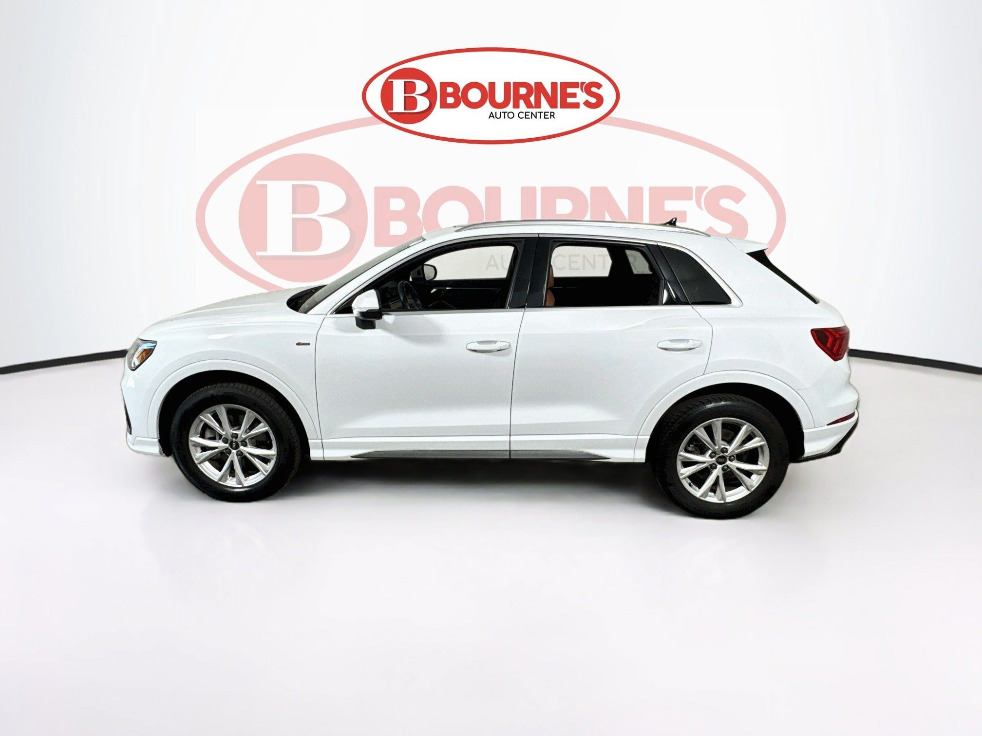 Used 2023 Audi Q3 2.0T Premium Plus w/ Premium Plus Package AWD/4WD image 7
