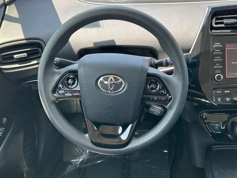 Used 2020 Toyota Prius LE FWD image 34