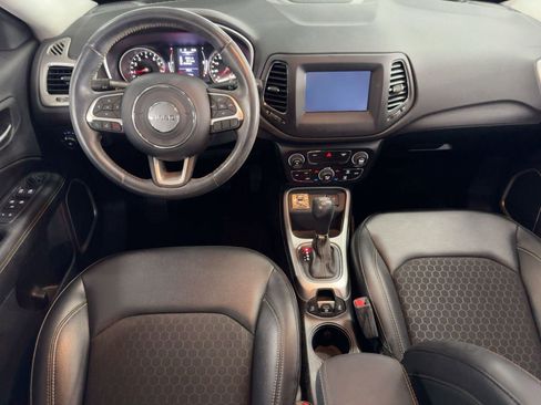 Used 2020 Jeep Compass Latitude image 27