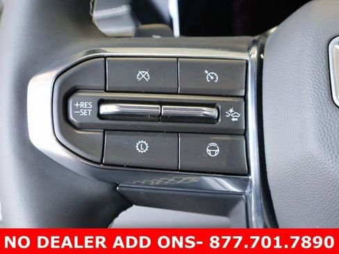 New 2026 GMC Acadia Denali w/ Super Cruise Package image 25
