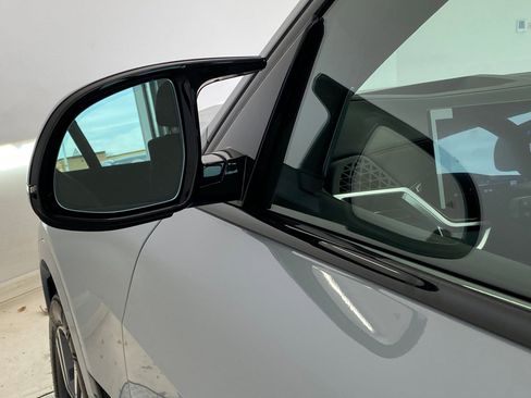 New 2026 BMW X7 M60i image 22