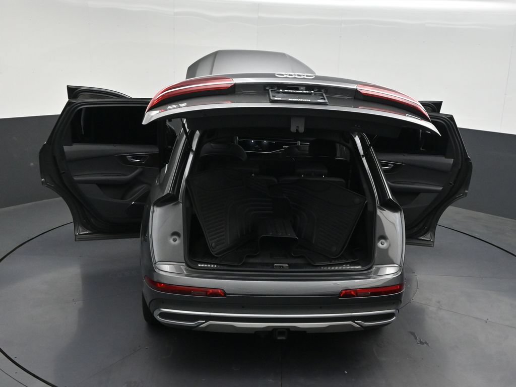 Used 2023 Audi Q7 3.0T Premium Plus w/ Premium Plus Package AWD/4WD image 36