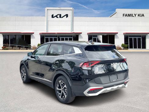 Certified 2025 Kia Sportage EX image 4