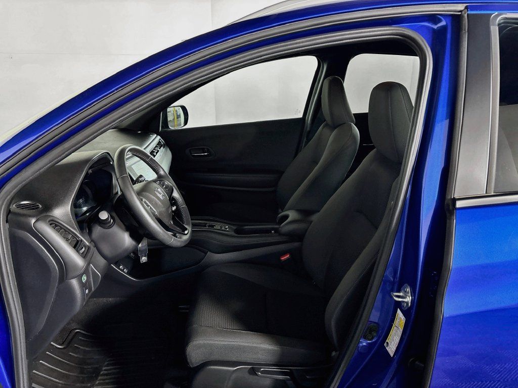 Used 2022 Honda HR-V Sport image 11