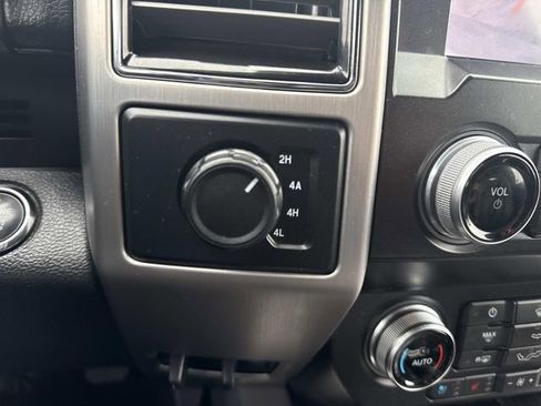 Used 2019 Ford F150 Platinum image 26