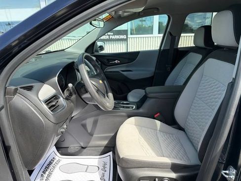 Used 2021 Chevrolet Equinox LS w/ LS Convenience Package FWD image 13