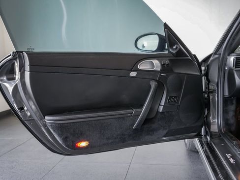 Used 2007 Porsche 911 Turbo image 12