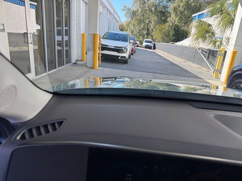 Used 2025 Hyundai Kona SEL image 36