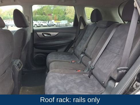 Used 2015 Nissan Rogue SV image 17