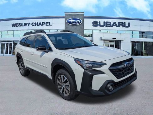 Certified 2025 Subaru Outback Premium w/ Popular Package #1A image 2