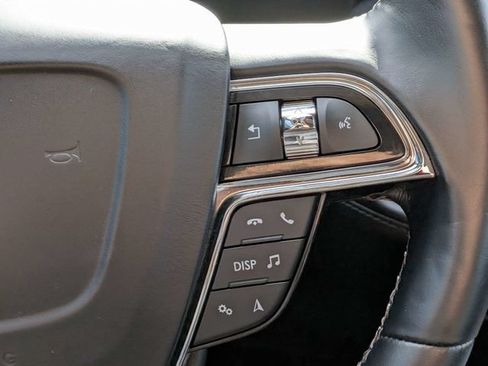 Used 2022 Lincoln Nautilus Reserve w/ Monochromatic Package FWD image 22