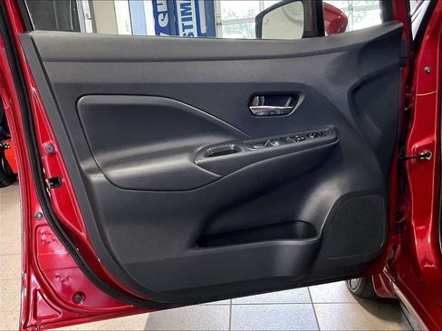 Used 2024 Nissan Versa SV w/ Trunk Package FWD image 9