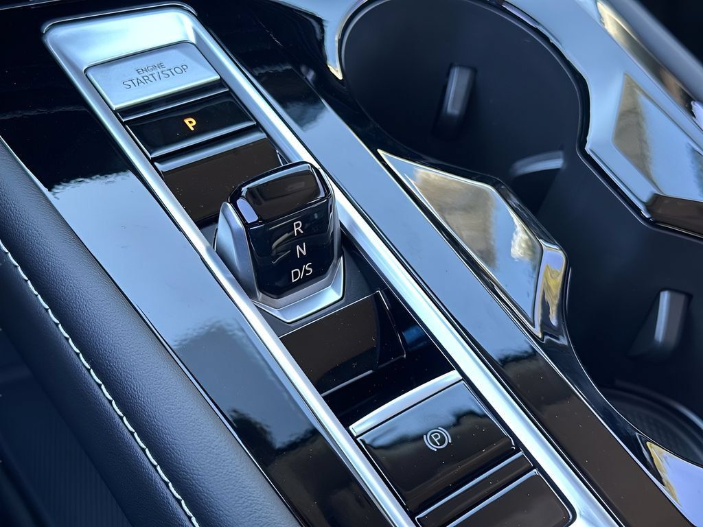 New 2026 Volkswagen Atlas SE FWD image 20