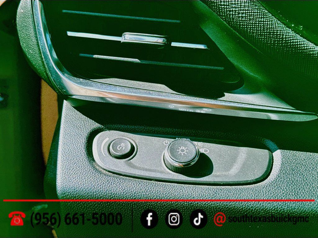 Used 2024 Buick Envista Preferred w/ Convenience I Package FWD image 20