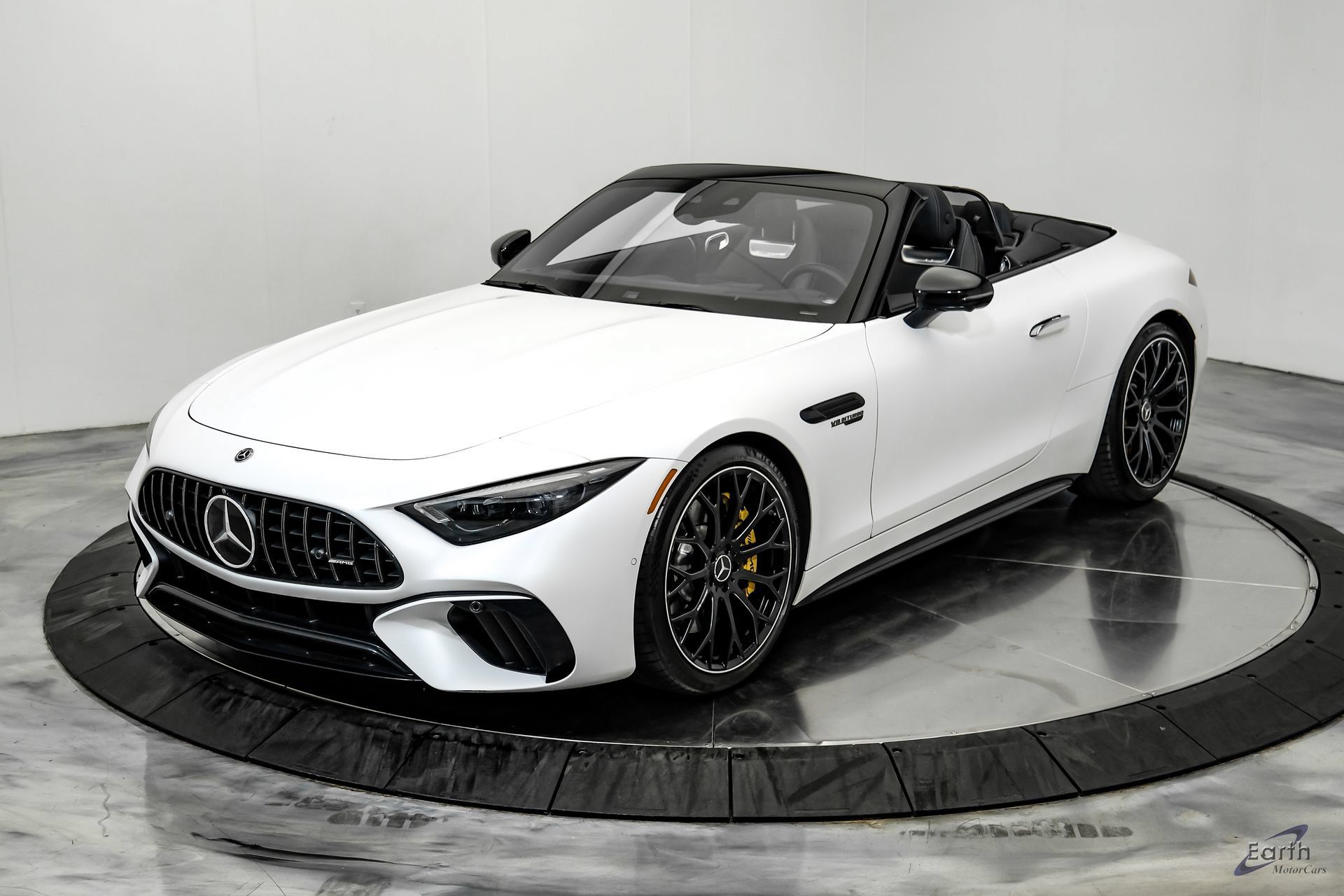 Used 2022 Mercedes-Benz SL 63 AMG 4MATIC image 6
