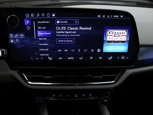 Certified 2025 Chevrolet Equinox EV LT w/ LPO, All-Weather Mat Package FWD image 26