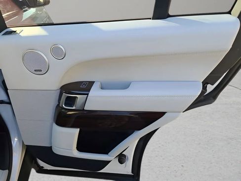 Used 2017 Land Rover Range Rover Supercharged image 20