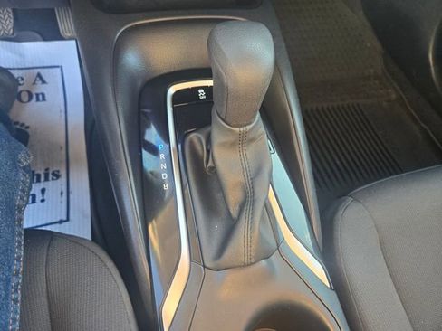 Used 2025 Toyota Corolla LE FWD image 11