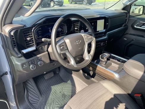 Certified 2024 Chevrolet Silverado 1500 RST AWD/4WD image 10