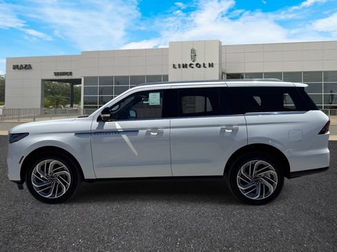 New 2026 Lincoln Navigator Reserve AWD/4WD image 6