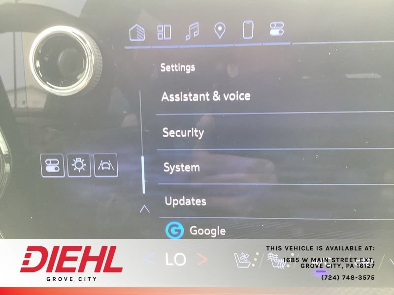 Used 2024 Chevrolet Traverse RS AWD/4WD image 46