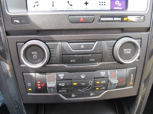 Used 2017 Ford Explorer XLT w/ Equipment Group 202A image 68