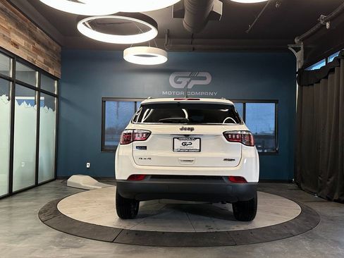 Used 2021 Jeep Compass Latitude w/ Convenience Group image 4