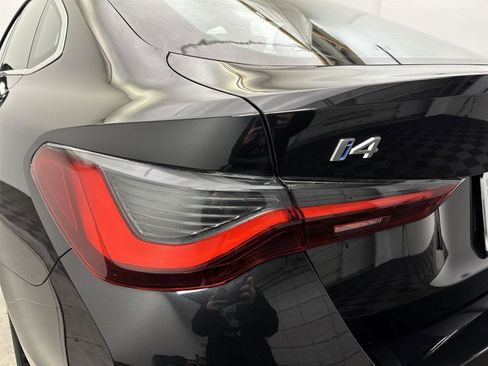 Used 2025 BMW i4 xDrive40i w/ Parking Assistance Package image 19