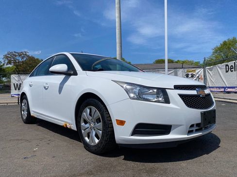 Used 2013 Chevrolet Cruze LT FWD image 28