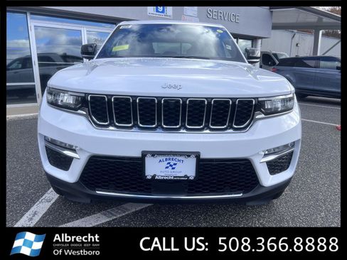 New 2025 Jeep Grand Cherokee Limited w/ Luxury Tech Group II image 7