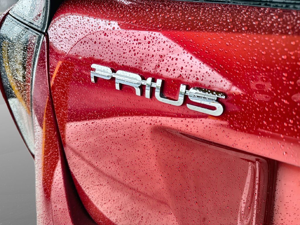 Used 2018 Toyota Prius Two w/ Prius Two Safety Plus Package FWD image 29