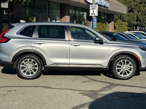 Used 2023 Honda CR-V EX-L image 3