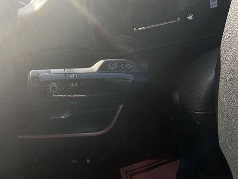 Used 2025 Kia K4 FWD image 32