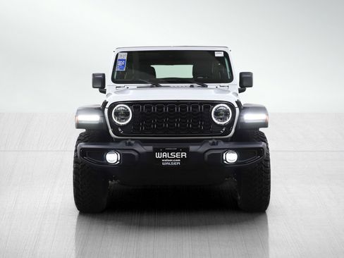Used 2024 Jeep Wrangler Unlimited Sport AWD/4WD image 8