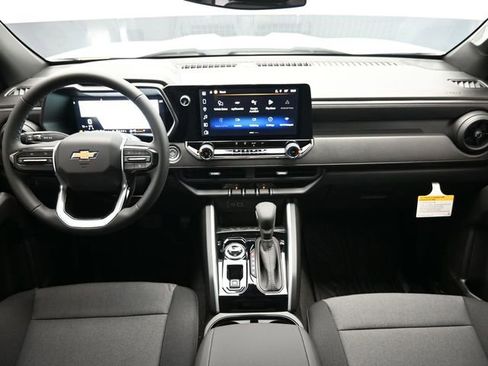 New 2026 Chevrolet Colorado W/T w/ WT Custom Package AWD/4WD image 25