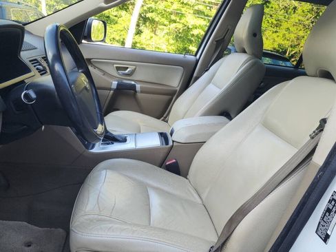 Used 2014 Volvo XC90 3.2 w/ Climate Package AWD/4WD image 7