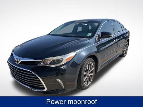 Used 2016 Toyota Avalon XLE Premium image 4
