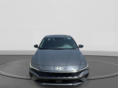 New 2026 Hyundai Elantra SEL Sport FWD image 2