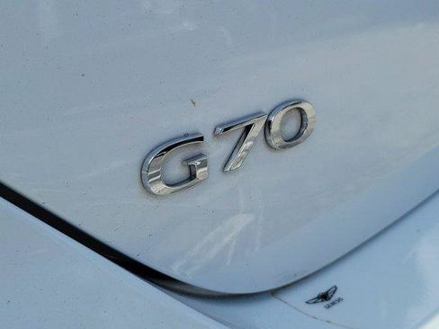 Used 2023 Genesis G70 2.0T RWD image 10