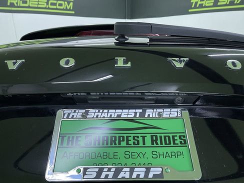 Used 2024 Volvo XC60 B5 Plus image 12