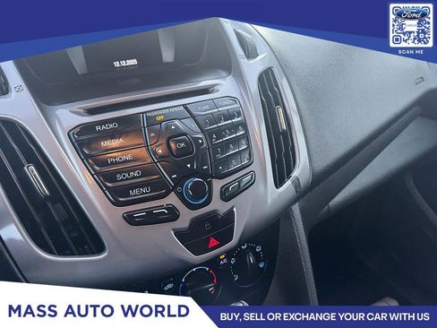 Used 2016 Ford Transit Connect XLT image 9