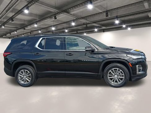 Used 2023 Chevrolet Traverse LT FWD image 17