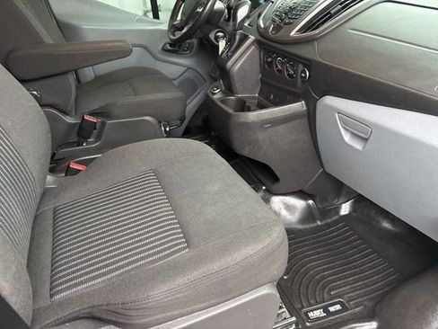 Used 2017 Ford Transit 350 XLT image 27