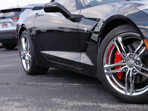 Used 2016 Chevrolet Corvette Stingray Convertible w/ 2LT Preferred Equipment Group RWD image 3