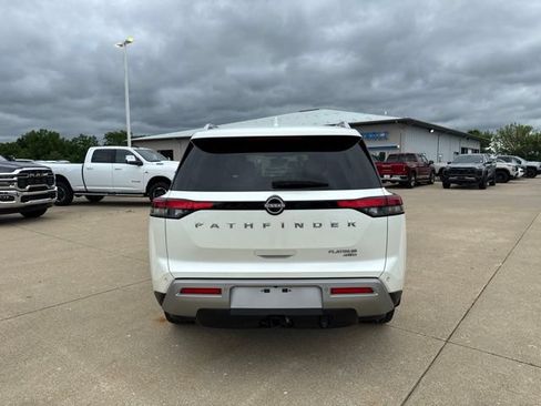 Used 2023 Nissan Pathfinder Platinum AWD/4WD image 6